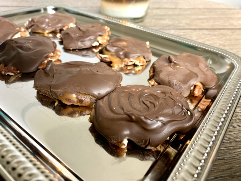 Chocolate Pecan Caramel Turtles