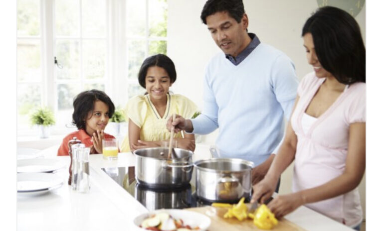 4 Benefits of Cooking Together as a Family