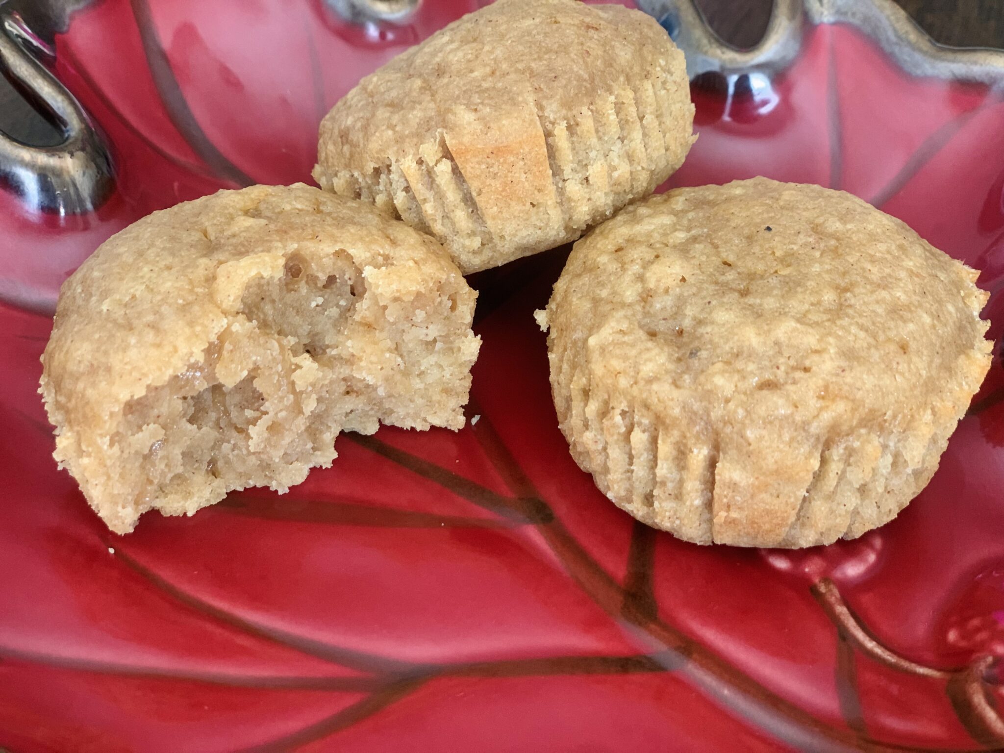Applesauce Muffins